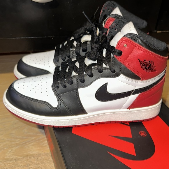 RETRO JORDAN 1 BLACK TOE 2014 RELEASE - Picture 2 of 5